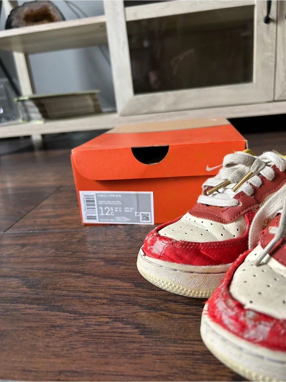 Nike Kids Red and Cream Low-Top Sneakers